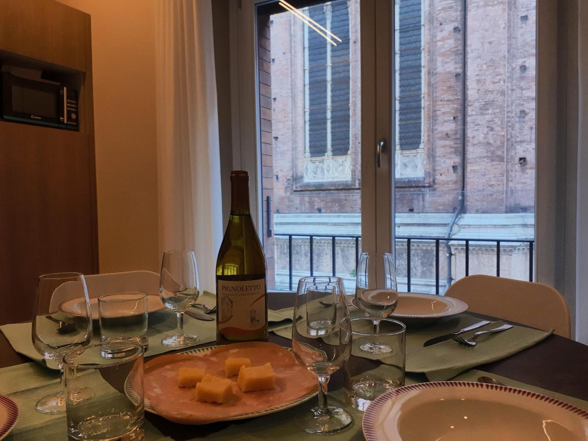Smart Apartment Nettuno - Twa โบโลญญา ภายนอก รูปภาพ
