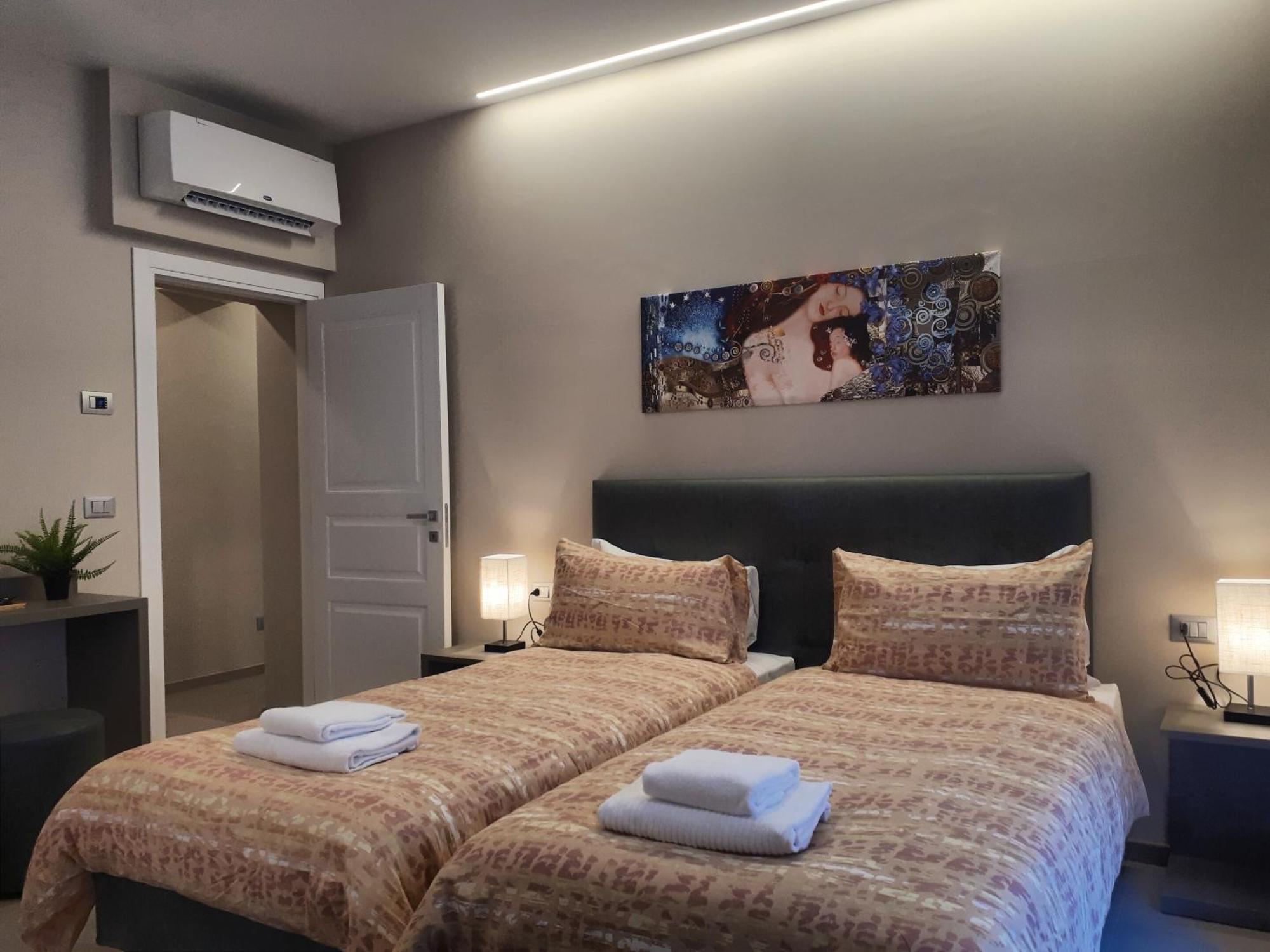 Smart Apartment Nettuno - Twa โบโลญญา ภายนอก รูปภาพ